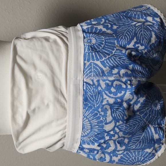 Lululemon Ready To Roll Shorts - Picture 4 of 8